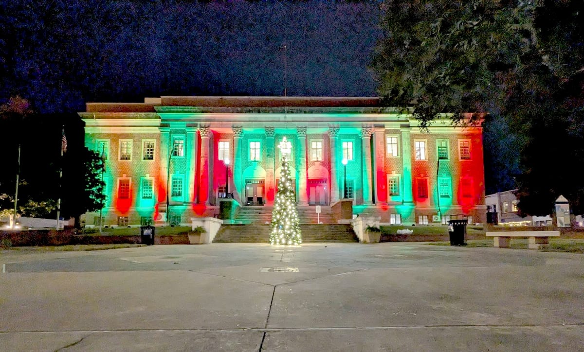 🎄 Marksville's Magical Christmas Tree Lighting Returns! 🎉
