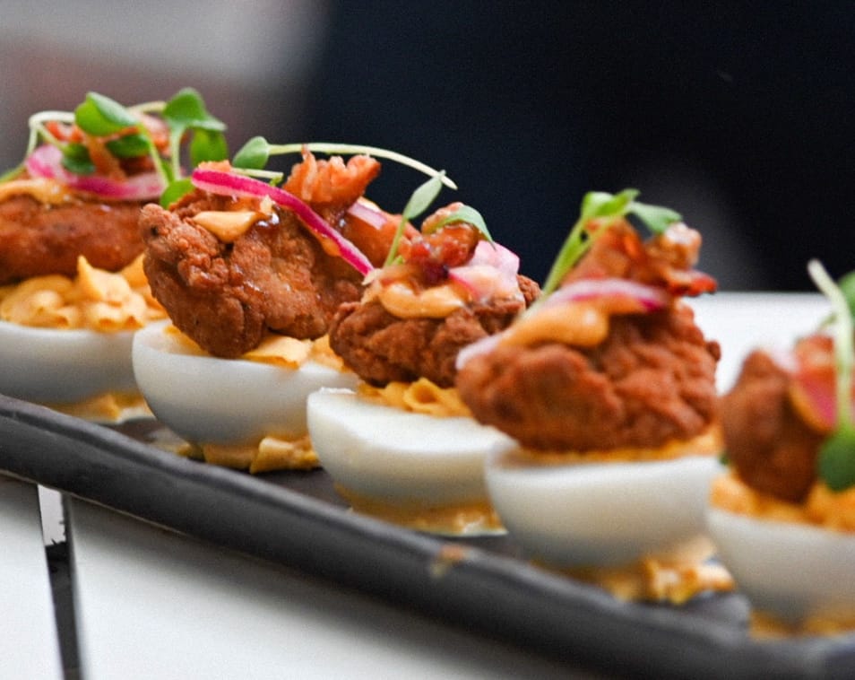 Cajun Deviled Eggs with Fried Oysters or Shrimp! 🍤🥚