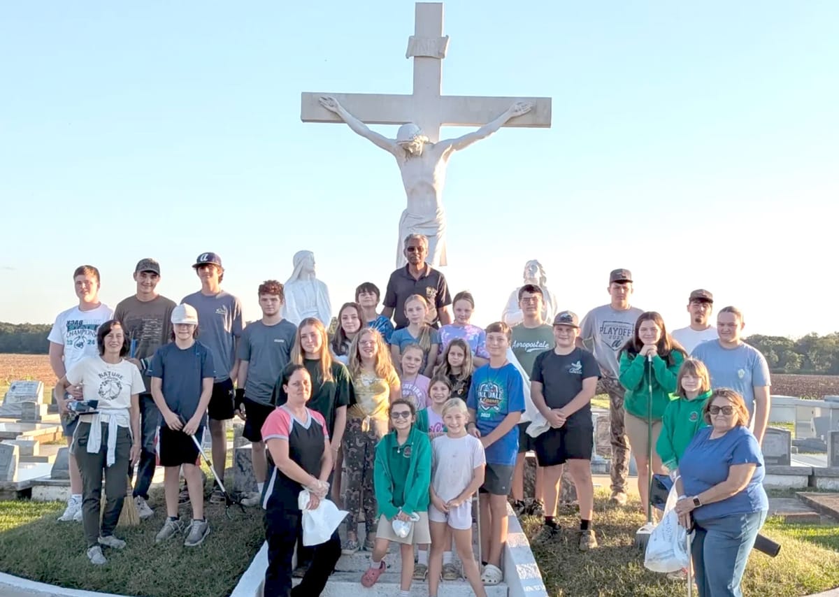 💐 Annual Cemetery Cleanup by St. Peter and St. Michael CCD Students 🌟