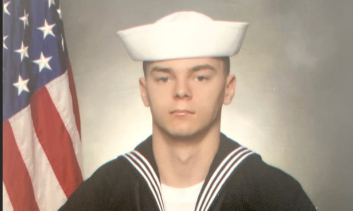 🚢 Young Hero: Marshall Bordelon Joins the U.S. Navy at 17! 🌟